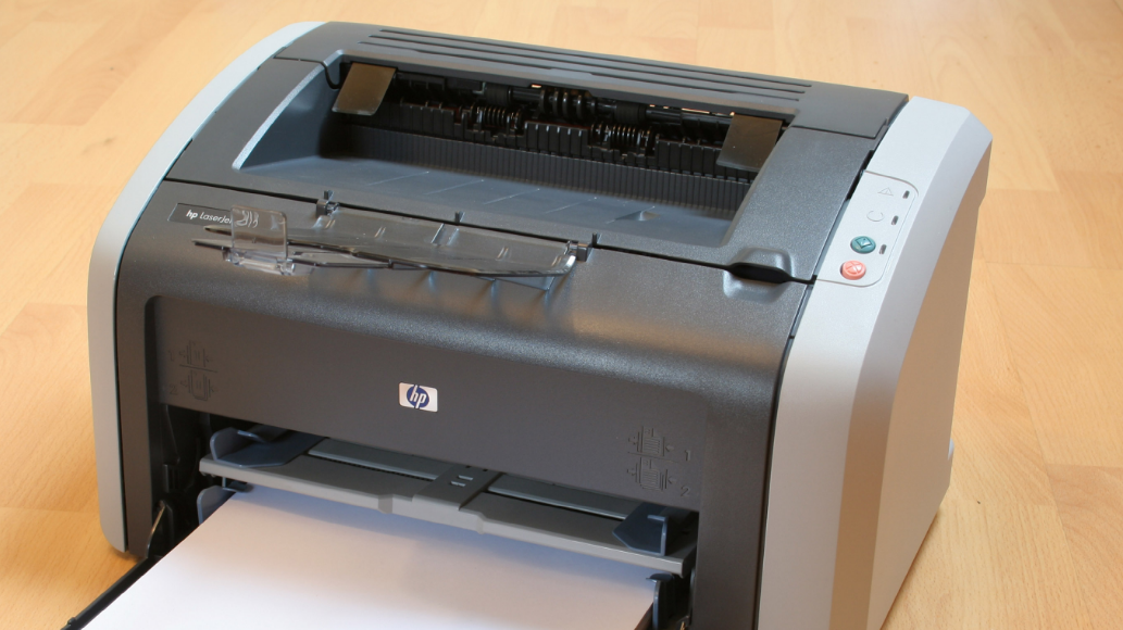 Разборка  принтера HP1010 для замены термоплёнки или резинового вала