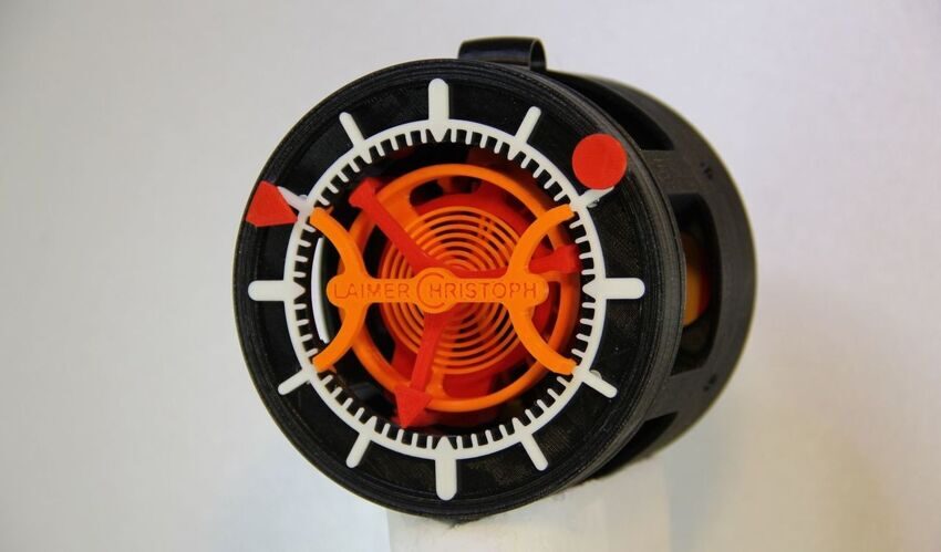 Напечатаны "карманные" часы  с помощью 3D-печати
